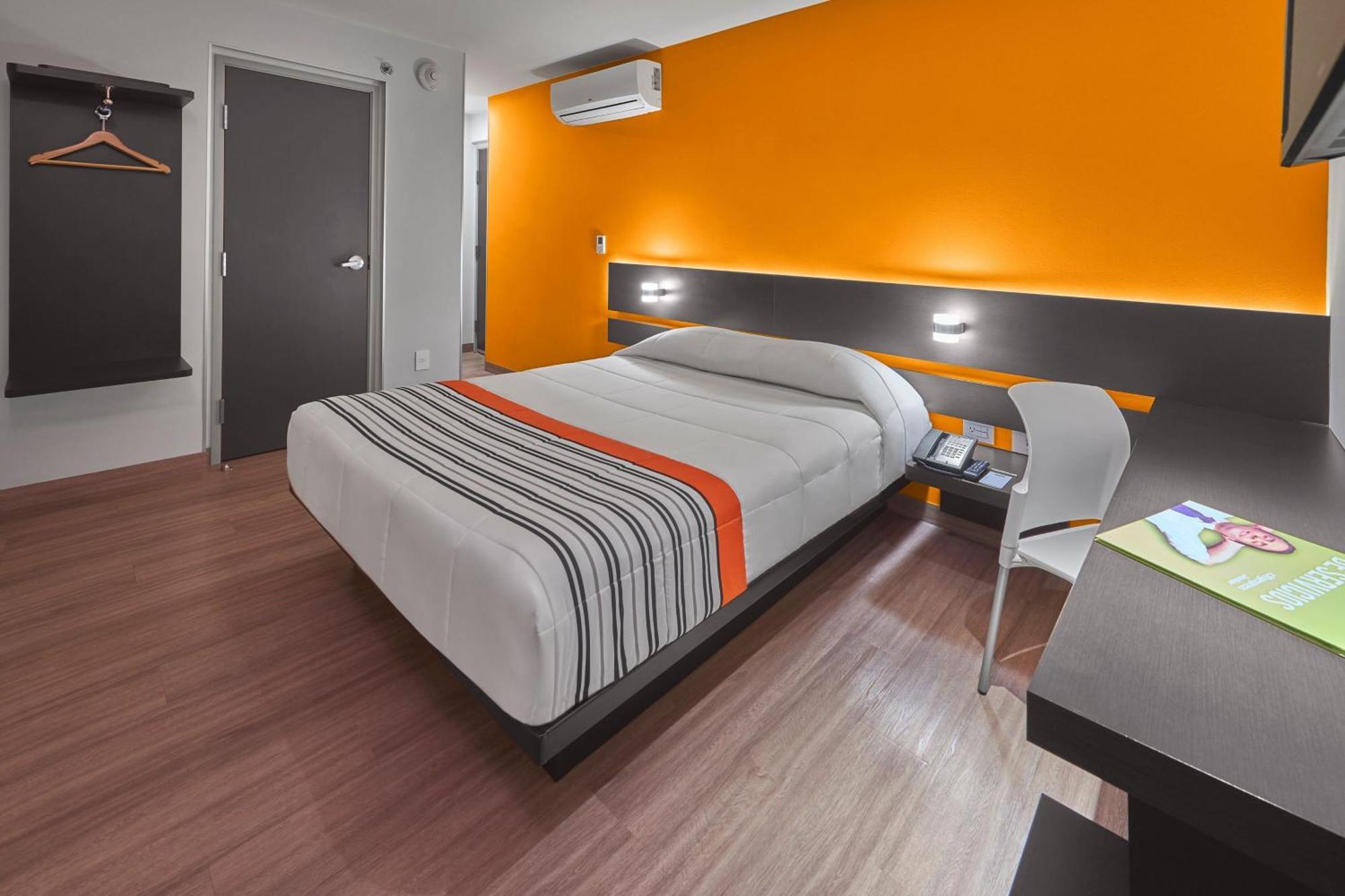 City Express Junior By Marriott Ciudad De Mexico Sullivan Kültér fotó